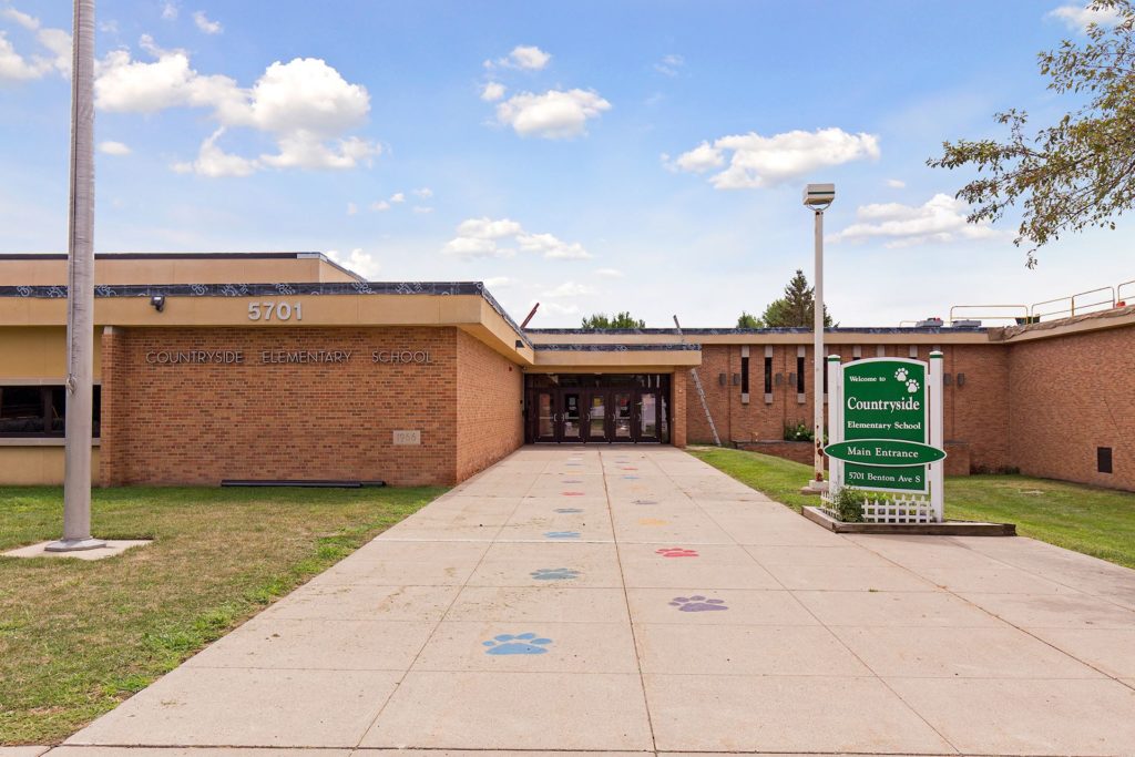 Countryside Elementary School in Edina