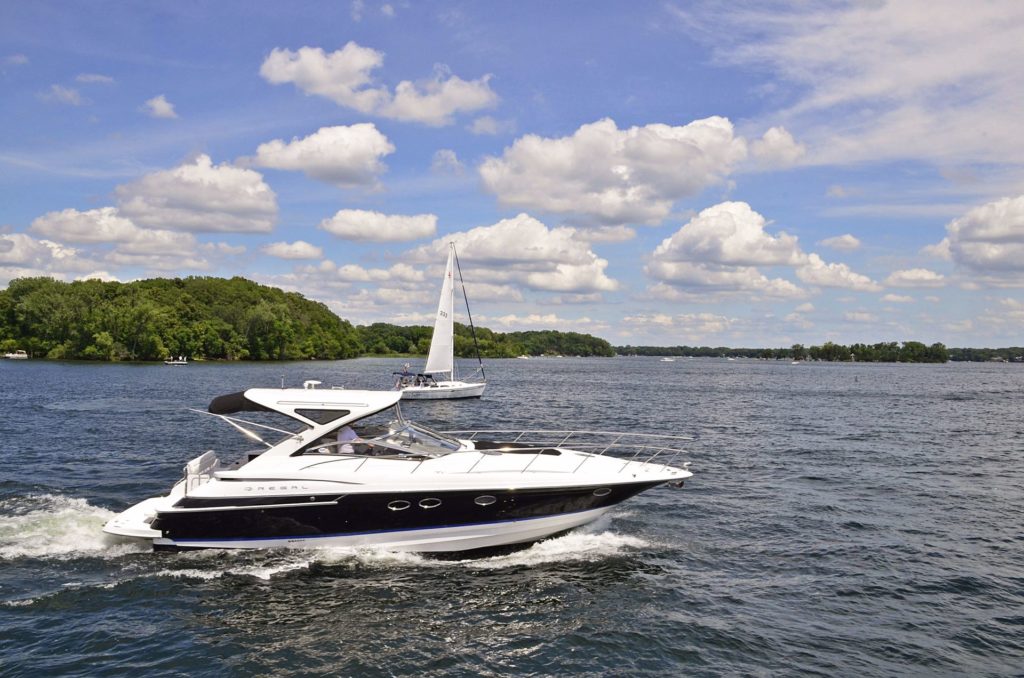 boating on lake minnetonka