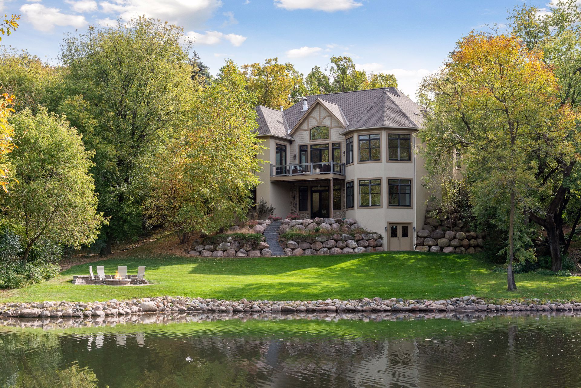 6824 Valley View Road Twin Cities and Surrounding Areas Real Estate